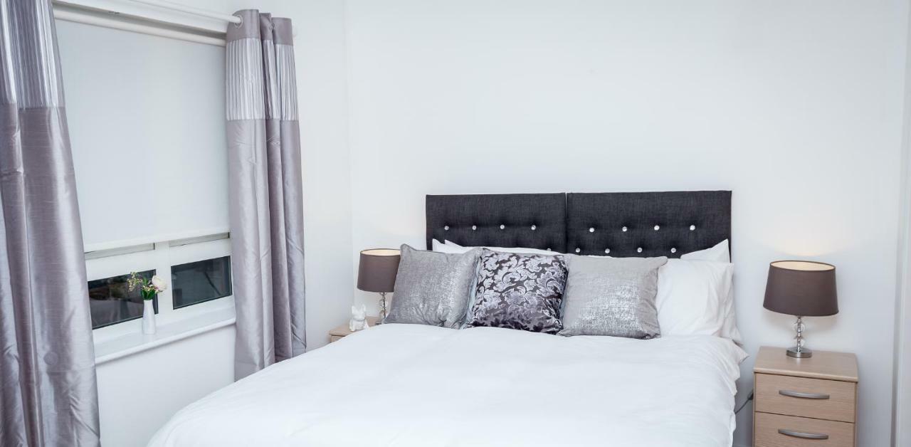 Luxuriant Apartments นอร์ทแธมป์ตัน ภายนอก รูปภาพ