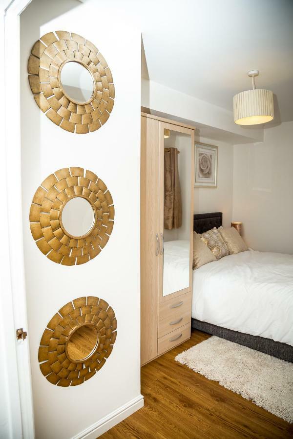 Luxuriant Apartments นอร์ทแธมป์ตัน ภายนอก รูปภาพ
