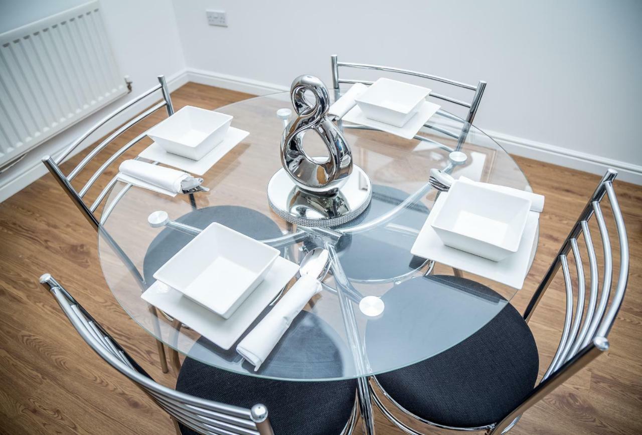 Luxuriant Apartments นอร์ทแธมป์ตัน ภายนอก รูปภาพ